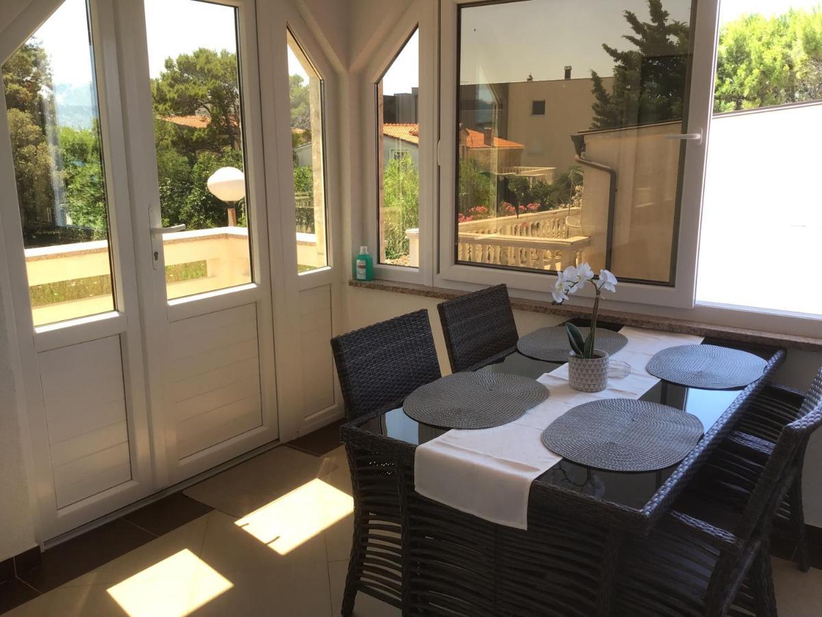 Apartmani Ruzmarin Vir Exterior photo